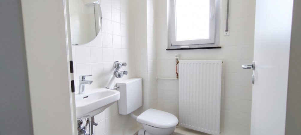 WC B�rofl�che Leverkusen
