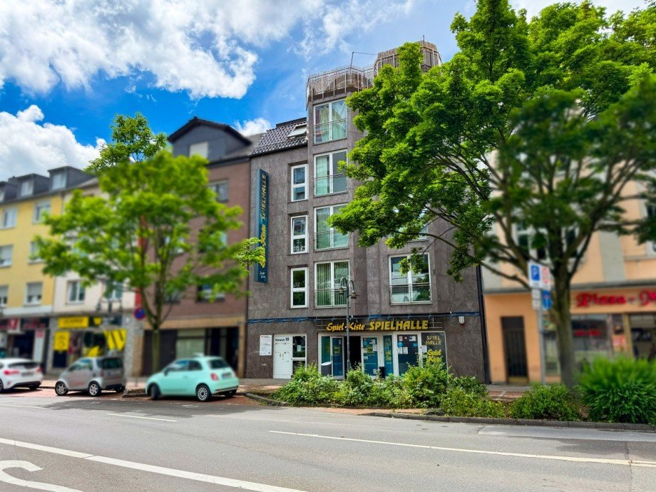 Vorderansicht Mehrfamilienhaus Leverkusen