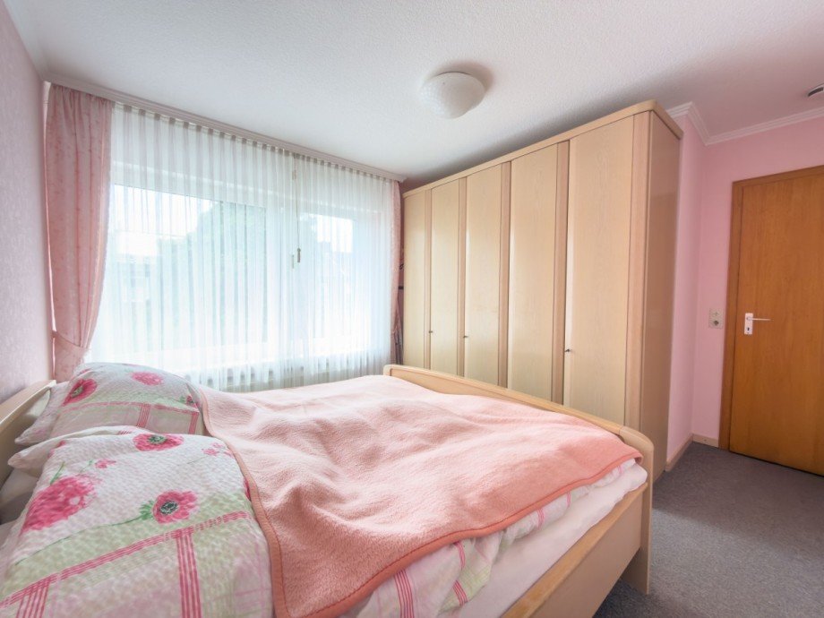Schlafzimmer Reihenmittelhaus Leverkusen