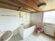 Badezimmer F�r Fachwerk Liebhaber -Doppelhaush�lfte: Denkmalgesch�tzt in Leverkusen Bergisch-Neukirchen
