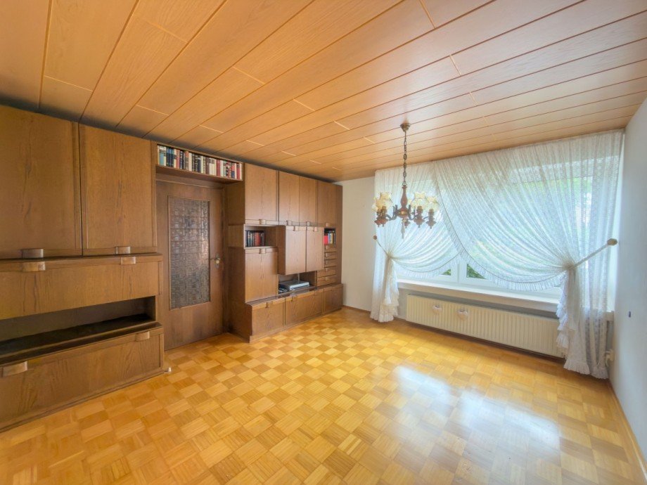 Wohnzimmer im Ist-Zustand Reihenmittelhaus Leverkusen