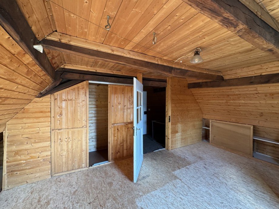 Dachgeschosszimmer links Einfamilienhaus Leverkusen