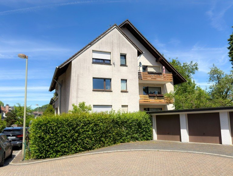 Seitenansicht Leichlingen Mehrfamilienhaus Leichlingen: 75 %-Anteil an voll vermietetem Mehrfamilienhaus (374 m� | 6 Einheiten)