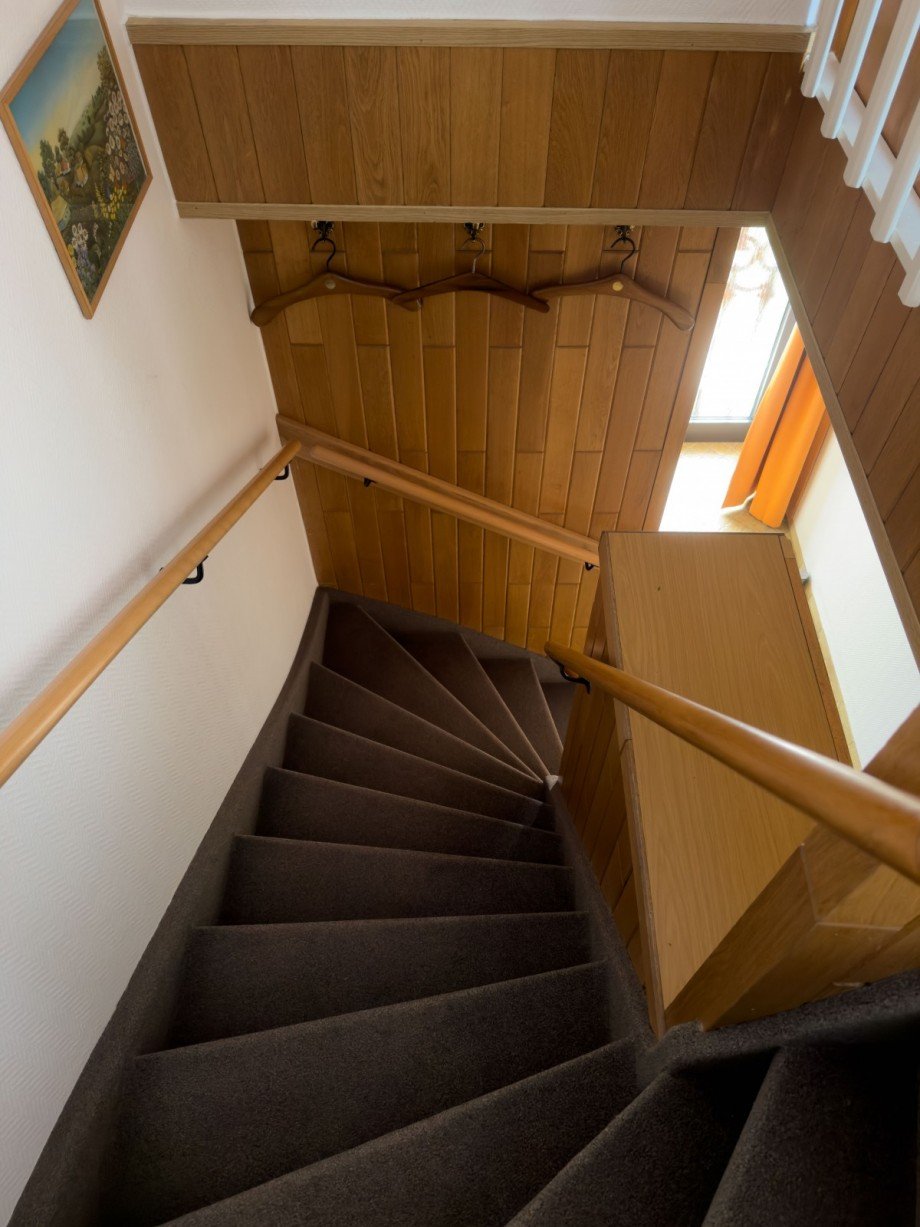 Treppenaufgang Reihenmittelhaus Leverkusen