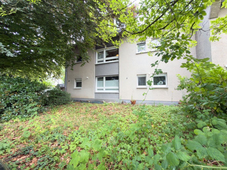 Vorderansicht Etagenwohnung Leverkusen