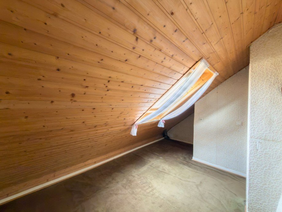 DG Zimmer Klein Reihenmittelhaus Leverkusen