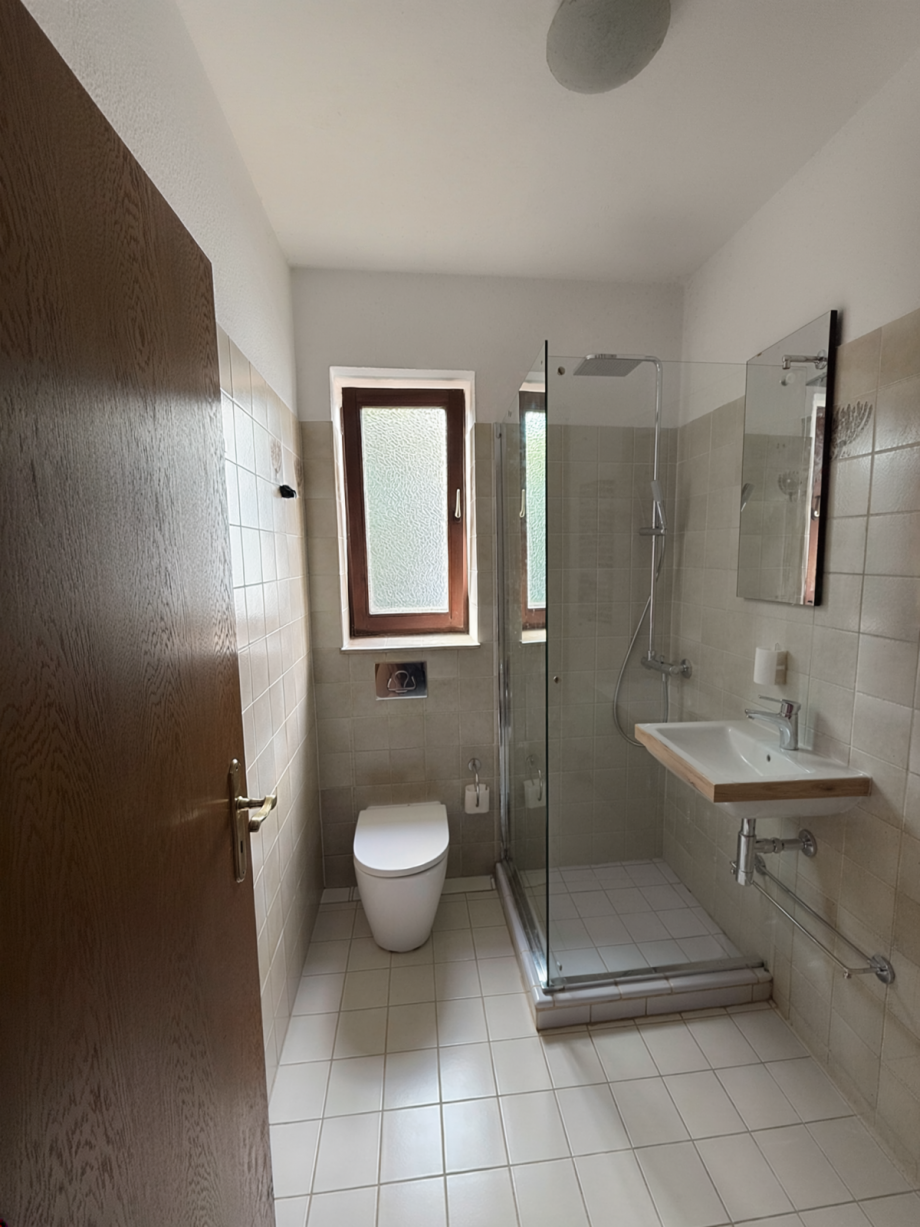 Einliegerwohnung Bad visualisiert Einfamilienhaus Leverkusen