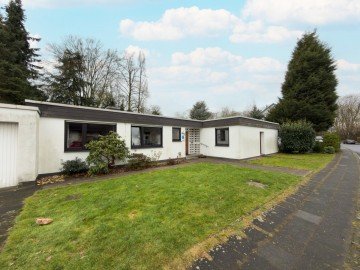 Hauptbild Wohnen, Anbauen, Aufstocken, Neubauen:Freistehender Bungalow auf 1.225 m� Grundst�ck