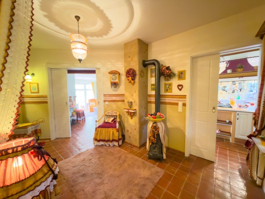 Diele Erdgeschoss Mehrfamilienhaus Leichlingen