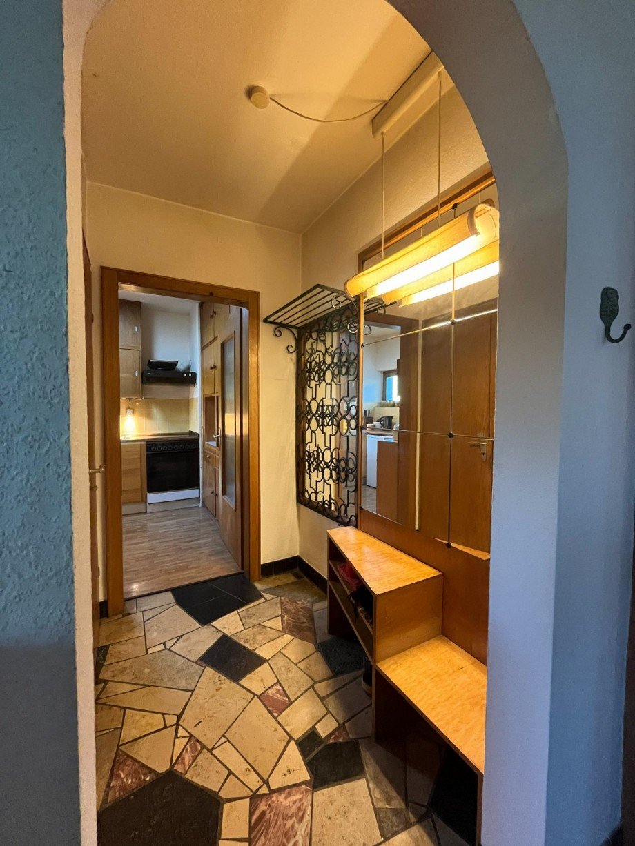 EG Garderobe 2 ist-Zustand Zweifamilienhaus Leverkusen