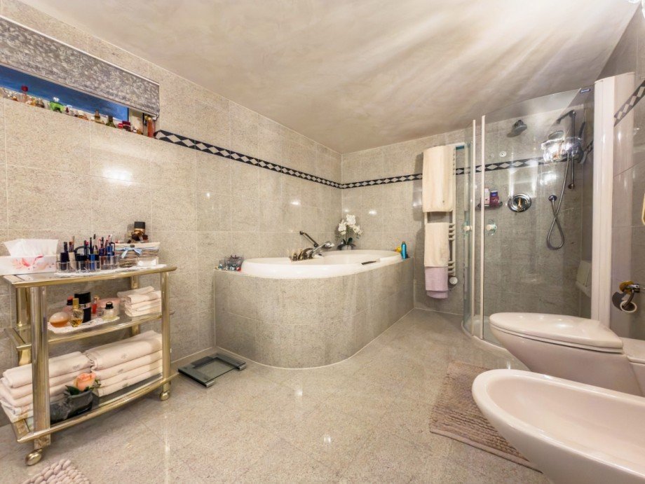 Badezimmer Untergeschoss Einfamilienhaus Leichlingen
