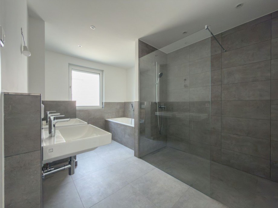 Badezimmer Erdgeschosswohnung Burscheid