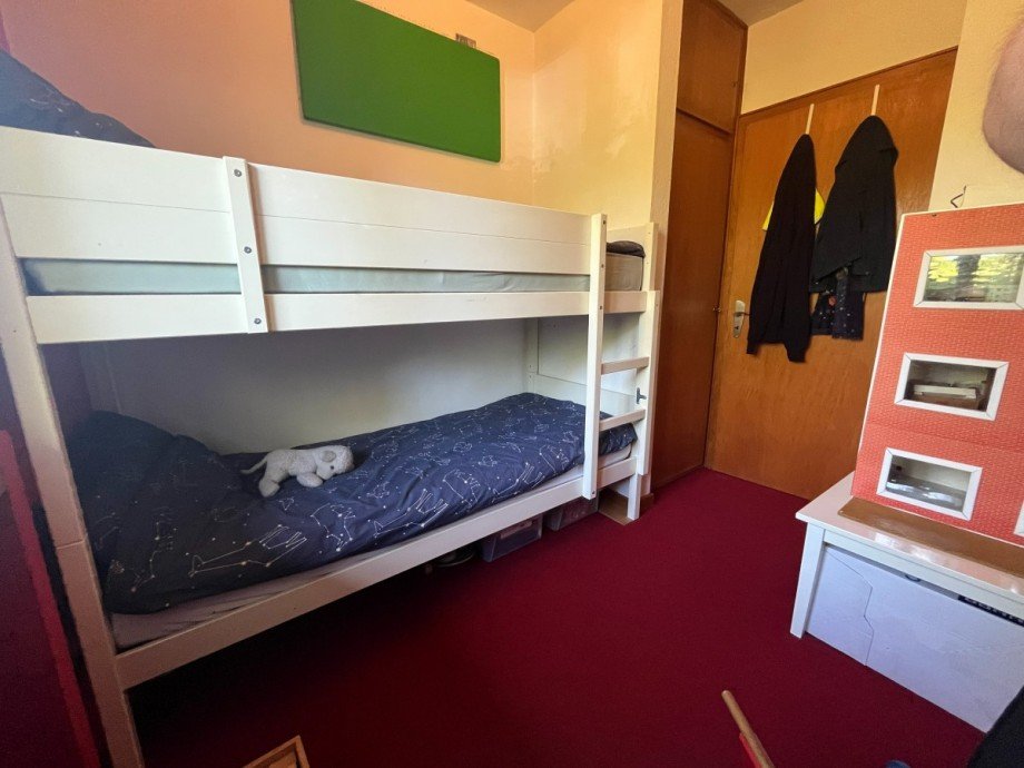 EG Kinderzimmer ist-Zustand Zweifamilienhaus Leverkusen