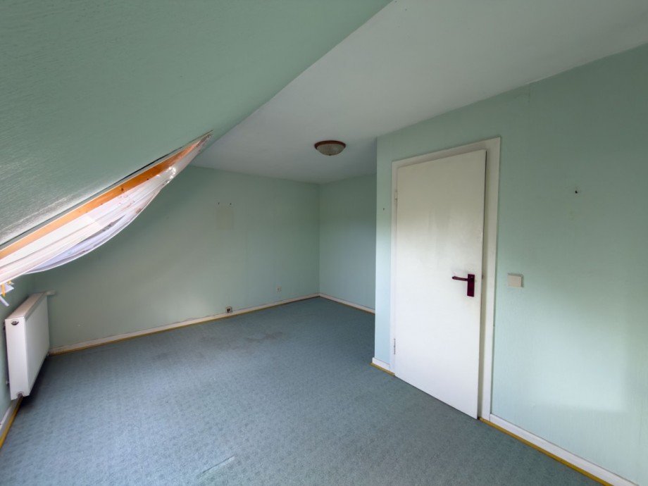DG Schlafzimmer Reihenmittelhaus Leverkusen