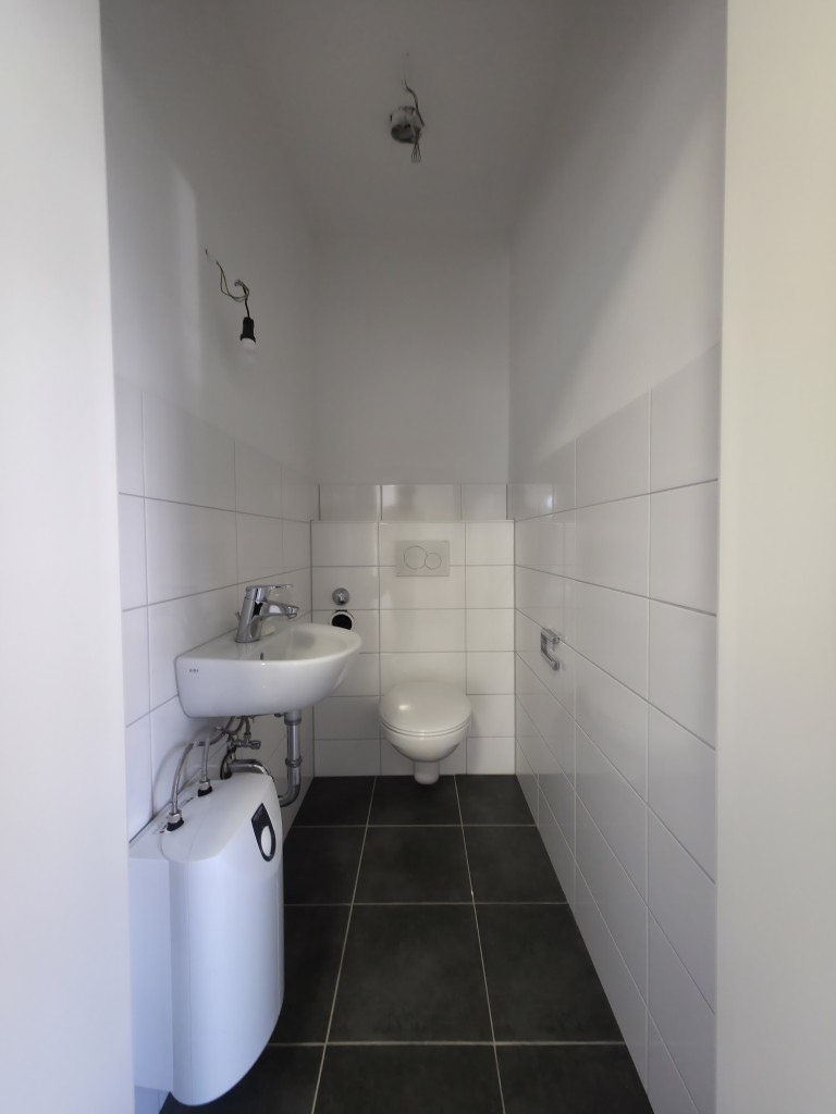 WC 2 B�rofl�che K�ln