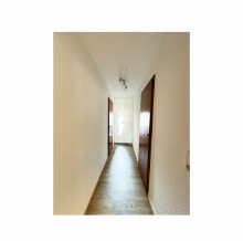 Diele Einziehen & Wohlf�hlen: modernisiertes Haus mit Garten & Terasse