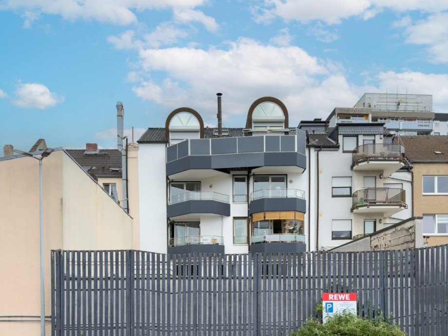 R�ckseite Mehrfamilienhaus Leverkusen